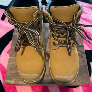 Boys Boots